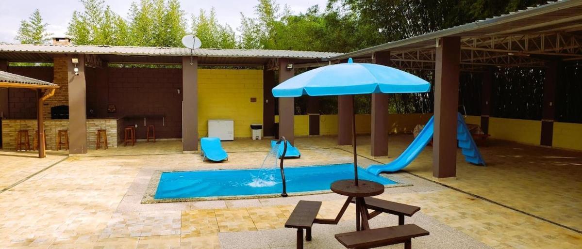 과라팅게타 Chacara Charmosa Com Piscina, Campo De Futebol 빌라 외부 사진